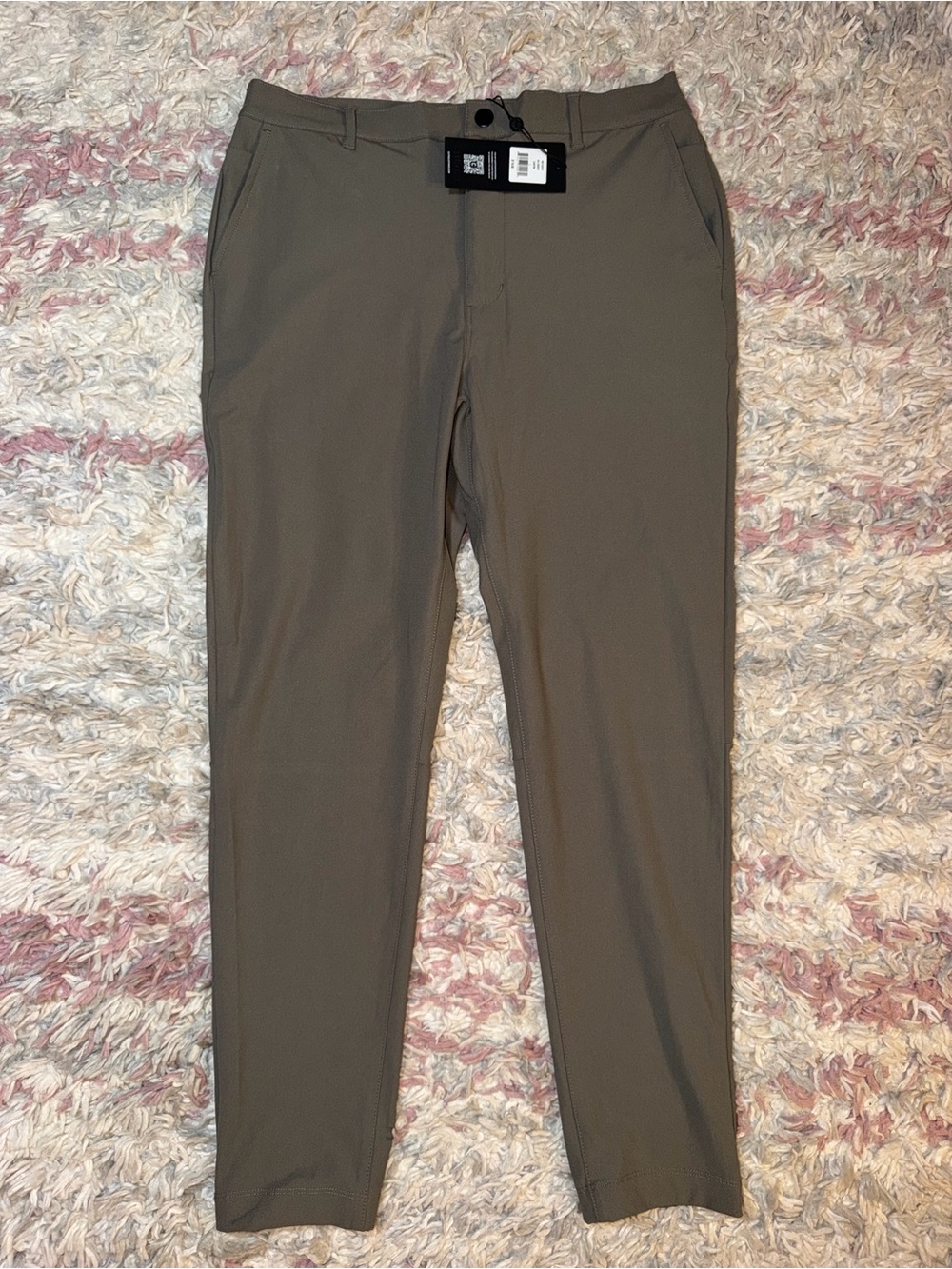 CUTS technical utility jogger NWT L